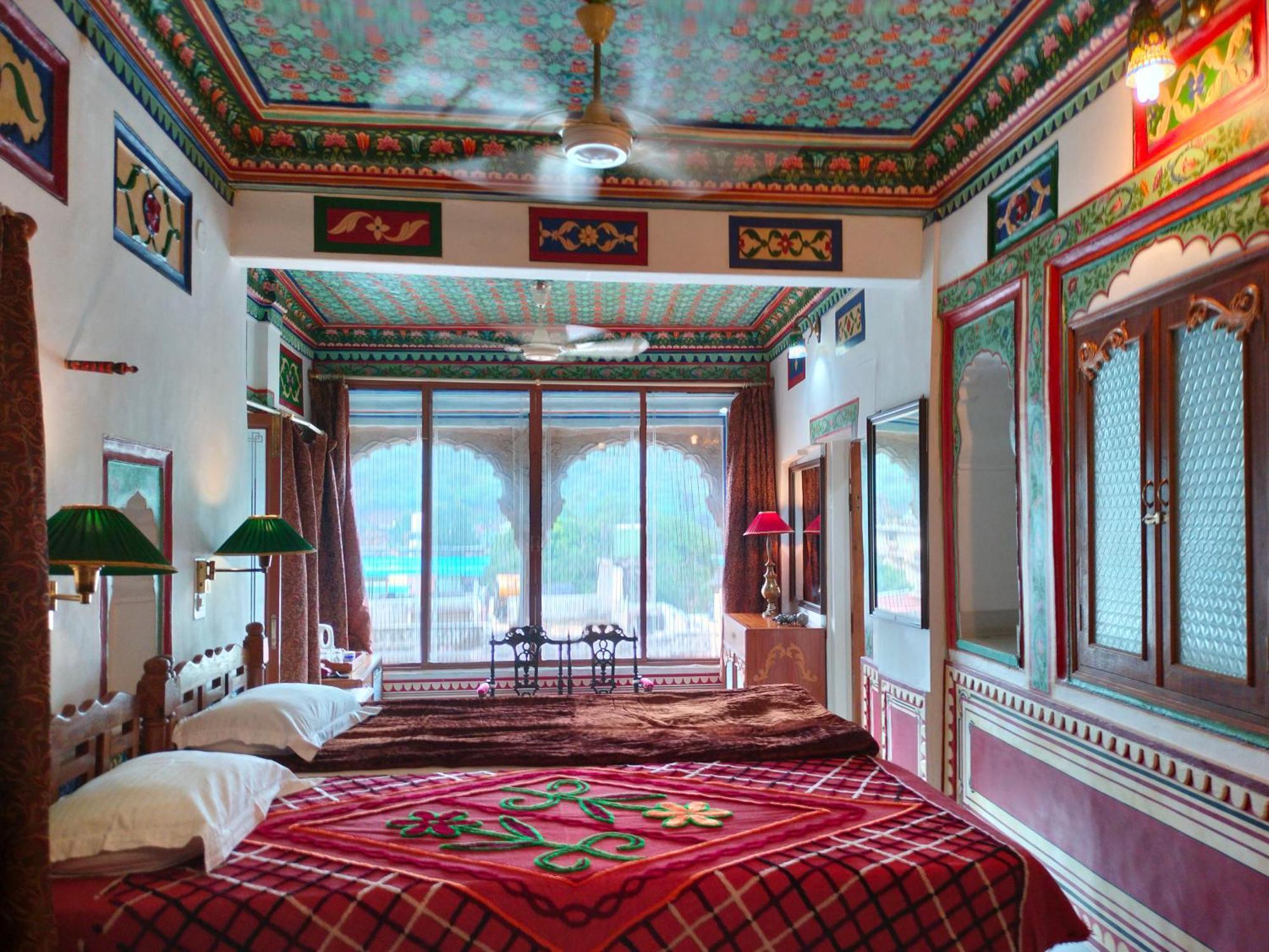 Haveli Braj Bhushanjee Heritage Hotel Būndi Dış mekan fotoğraf